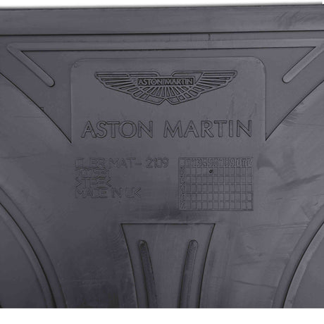 Aston Martin  707531