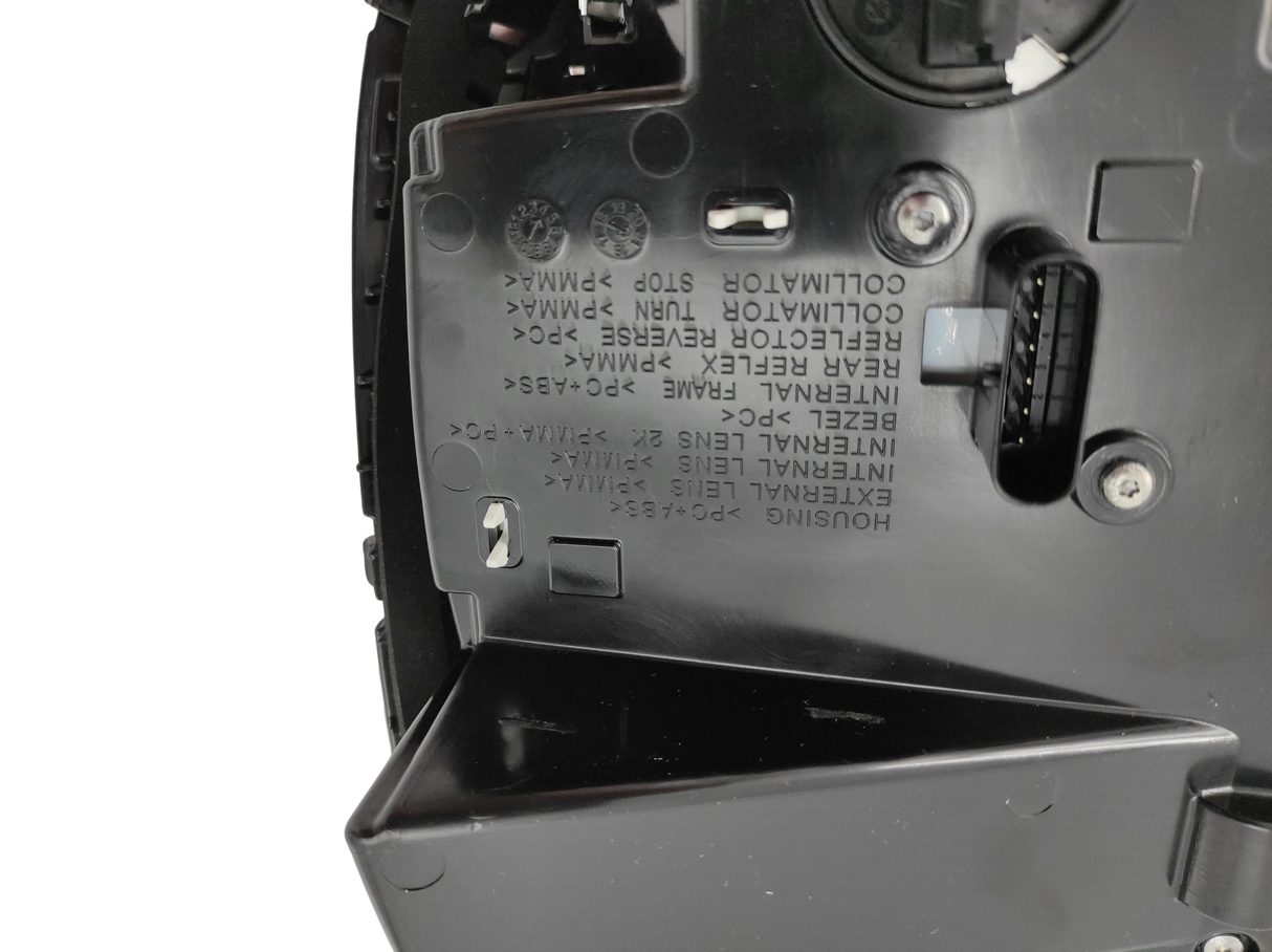 MINI F55-F56-F57 LCI Feu arrière d’origine SX 63217435133