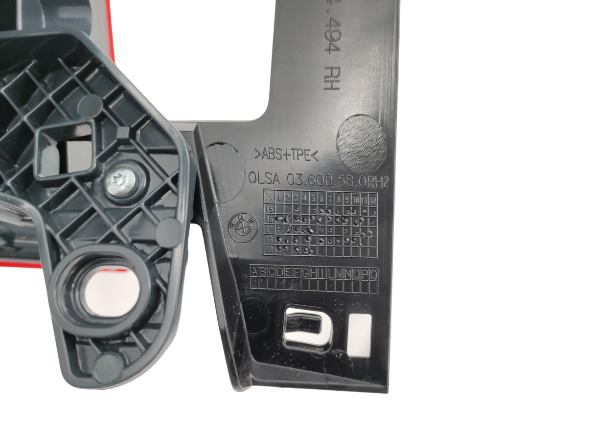 BMW SÉRIE 1 Feu arrière extérieur d’origine REVERSE LED DX 63217359018
